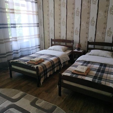 Apartment In The Center Of Old Town คาเมียเนตส์-โปดิลสกี ภายนอก รูปภาพ